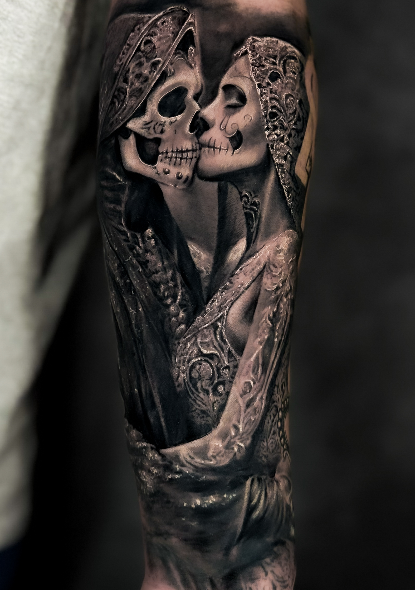 Black and Grey skull realism tattoo by Diego Juarez at Diroka Tattoo Studio